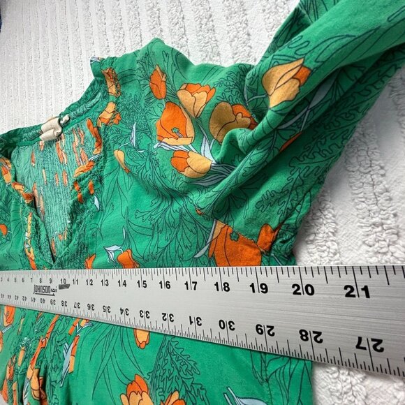 Anthropologie by Vanessa and Virginia Pintuck Floral Swing Top Green 3/4 Sleeve - Picture 6 of 8